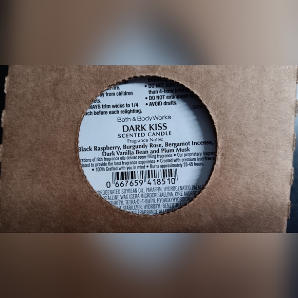 Dark Kiss Candle  (NEW) - Picture 3 of 4